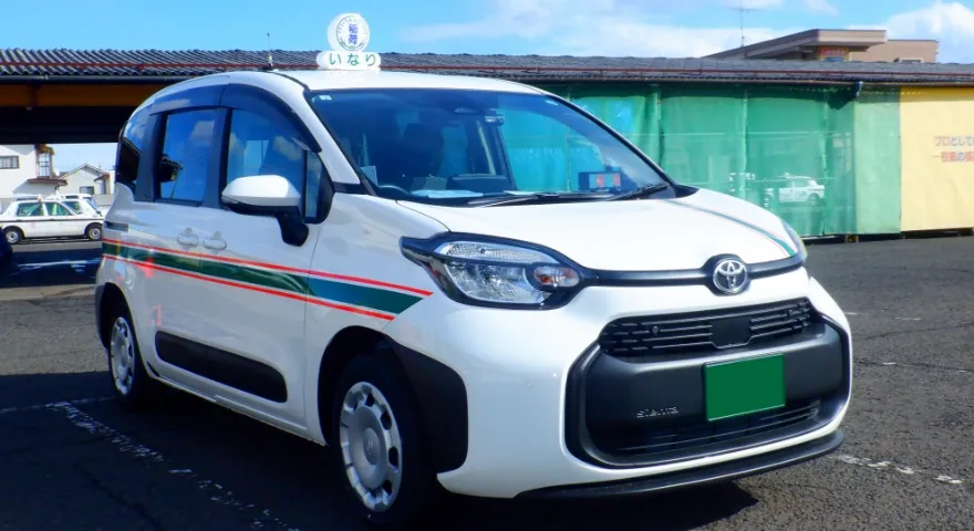 TOYOTA　シエンタ